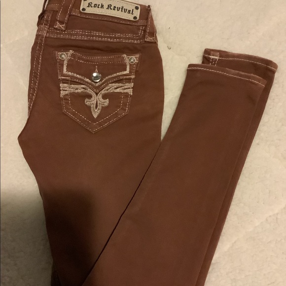 Adorable Brown lightweight material for these Rock Revival Jeans inseam 28 - Picture 3 of 4